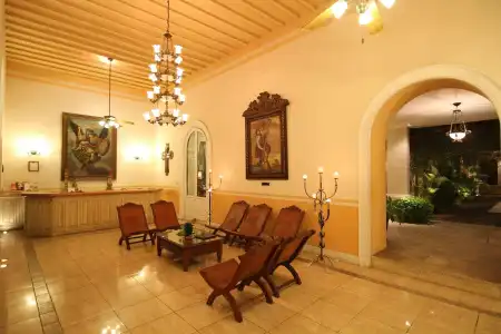 La Misión de Fray Diego Boutique - 1