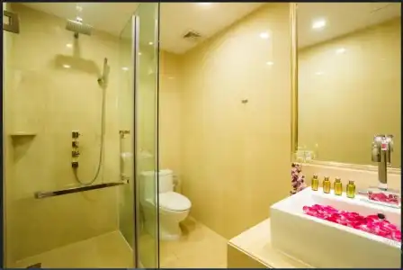 Best Western Chinatown - 59