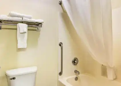 Best Western Plus Vancouver Mall Dr. & Suites - 32