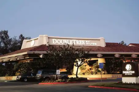 DoubleTree by Hilton Bakersfield - 0