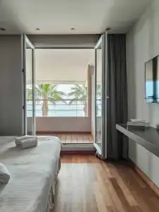 Bor Hôtel & Restaurant - Plage privée - 78