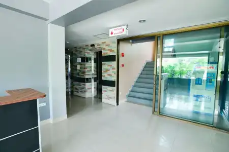 BJ Boutique - 9