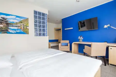 Global Inn - 57