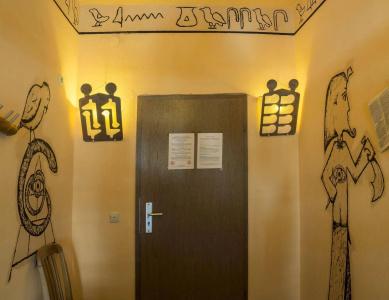 Lollis Homestay - Hostel - 11