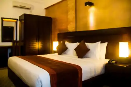 Ceylon City, Colombo - 75