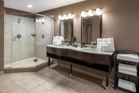 Wingate by Wyndham St. George - 17