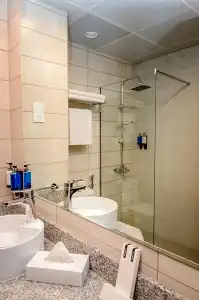 VOGO Grand - Formerly Best Western Plus Academic City - 24