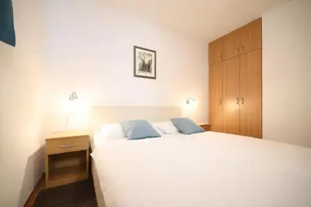 Lucija - 60