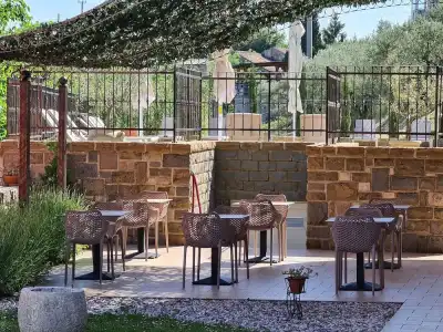 Stara šola - Oleander Resort - 24