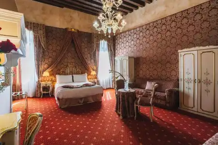 Palazzo Lion Morosini - Check in Presso Locanda Ai Santi Apostoli - 52