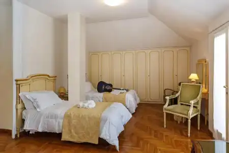 Villa Maria - 120