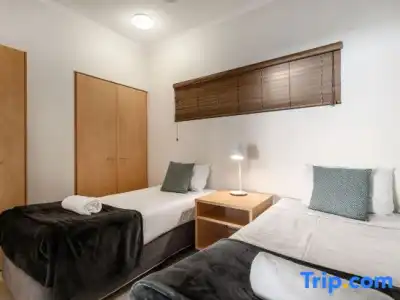Rolling Surf Resort - 147