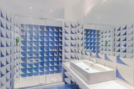 Central Wellness - 212