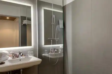 ibis Styles Clermont Ferrand Sud La Pardieu - 9