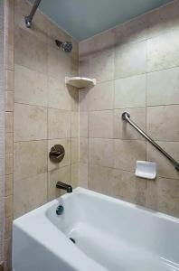 Embassy Suites by Hilton Austin Central - 46