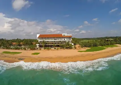 Pandanus Beach Resort & Spa Resort - 25