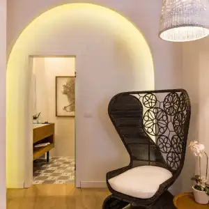 Nyx Chic Manor - 14