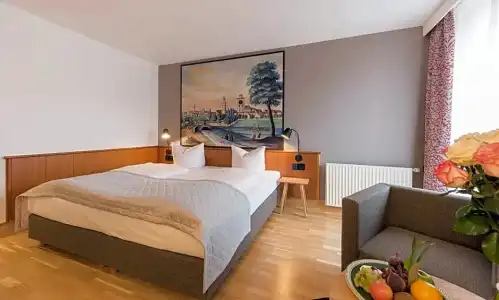 Bayerischer Hof - 64
