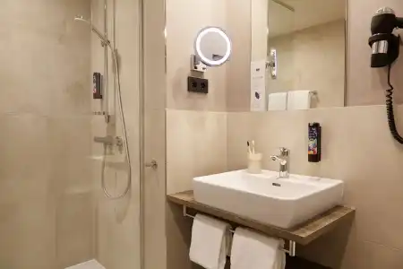 Holiday Inn - the niu, Hub Dusseldorf Messe by IHG - 50