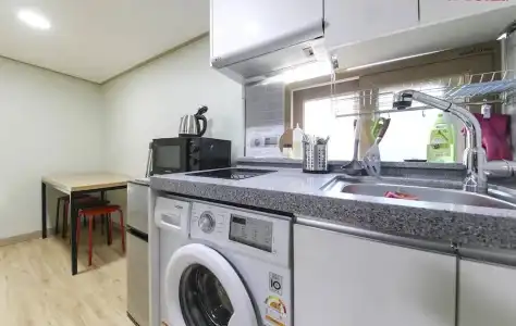 Seoul Station R Guesthouse - 95