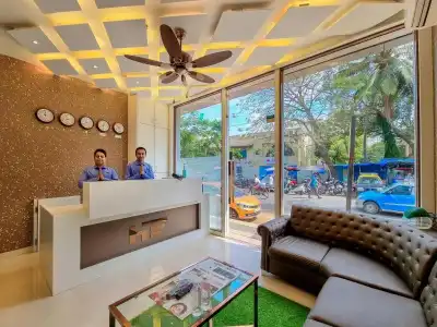 Empire - Near International Airport - 1