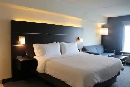 Holiday Inn Express & Suites Brampton by IHG - 66