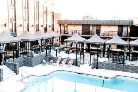 Holiday Inn Select North Dallas - 29