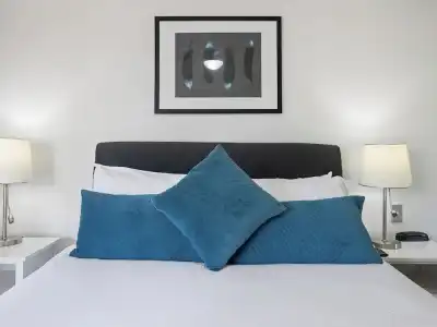 Burleigh Mediterranean Resort Enquiries - 61