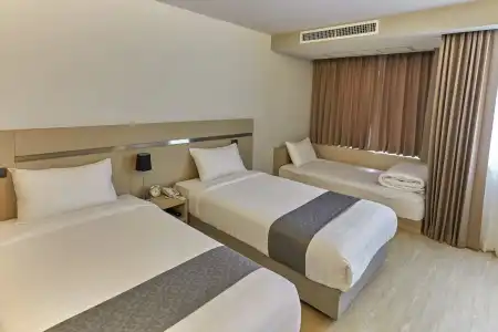 Samyan Serene - 36