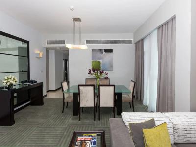 Flora Creek Deluxe Apartments Dubai - 14