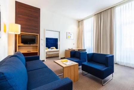 HiLight Suites - 57