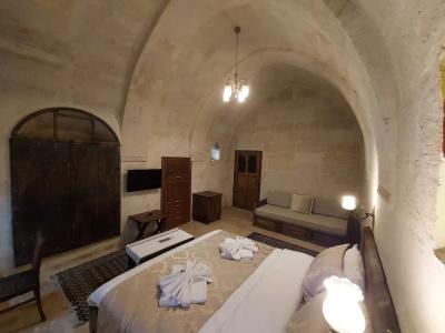 Armesos Cave - 158