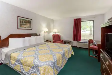 Days Inn Battlefield Rd/Hwy 65 - 1