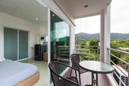 Number 4 Apartment - 12
