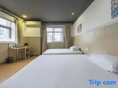 Hi Inn - 24