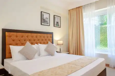 Royale Exotica - 30