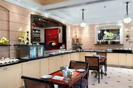 Hilton Mumbai International Airport - 15