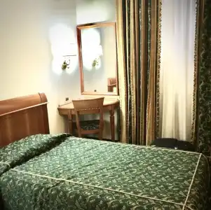 Champagne Palace - 11