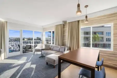 Residence Inn by Marriott Marina del Rey - 6