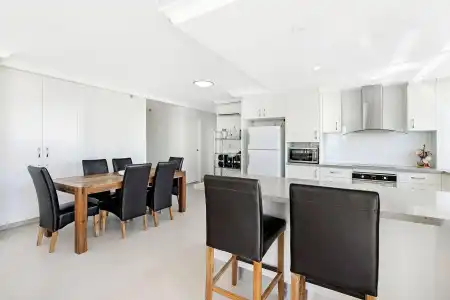 ULTIQA Beach Haven At Broadbeach - 23