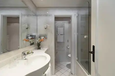 Europa Suites - 9