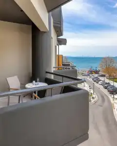 Hotel - 66
