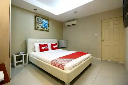 OYO 102 Diamond Residence Silom - 18