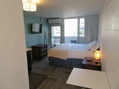 Waikiki Central - 4