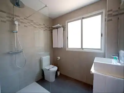 Hostal Anna - 8