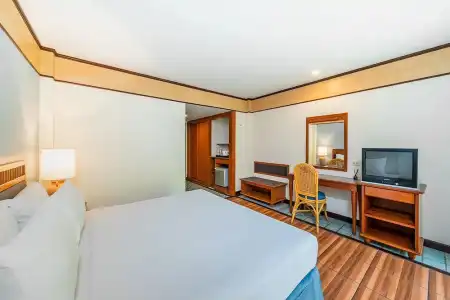 Botany Beach Resort Pattaya - 54