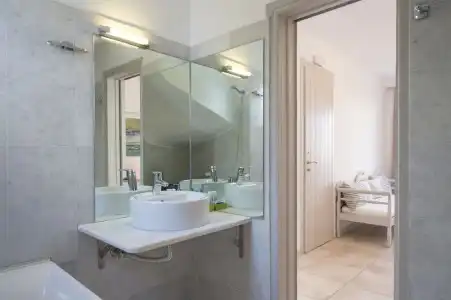 Kanale's Rooms and Suites - 168