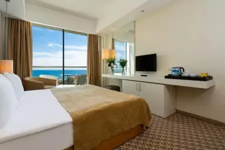 Crystal Centro Pearl Collection - Ultimate All Inclusive - 55
