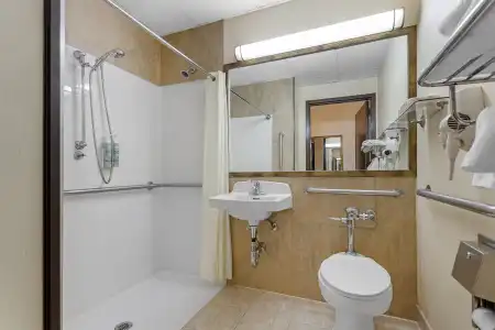 Best Western Jamaica Inn - 8