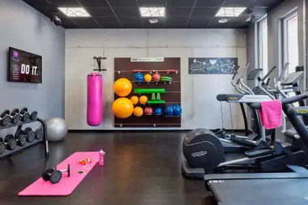MOXY Frankfurt East - 27